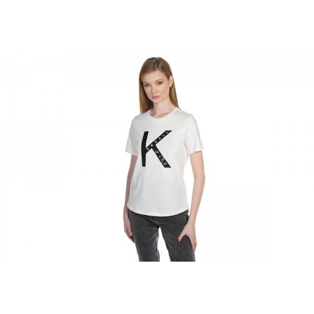 Kendall + Kylie W Square Logo T-Shirt 