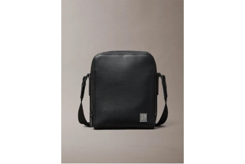 Calvin Klein Emblem Logo Textured Τσαντάκι Χιαστί - Ώμου (LV04D3293G UB1)