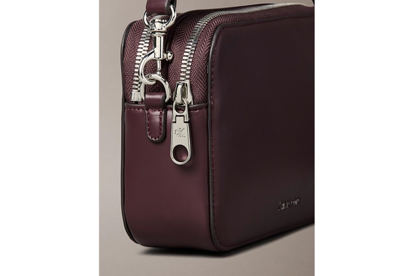 Calvin Klein Convertible 2-Strap Γυναικείο Τσαντάκι Χιαστί - Ώμου Μπορντό