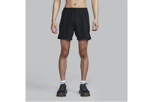Saucony Outpace 13Cm Σορτς Αθλητικό Ανδρικό (SAM800410-BK)