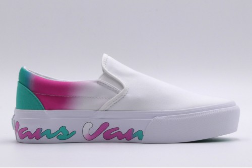 Vans Classic Slip-On Sneakers (VN0A5KXBB0X1)