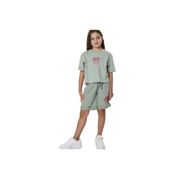 Body Action Graphic T-Shirt (052603 PISTACHIO GREEN-07A)