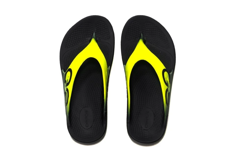 Oofos Ooriginal Sport Σαγιονάρες Αποκατάστασης Κίτρινες, Μαύρες