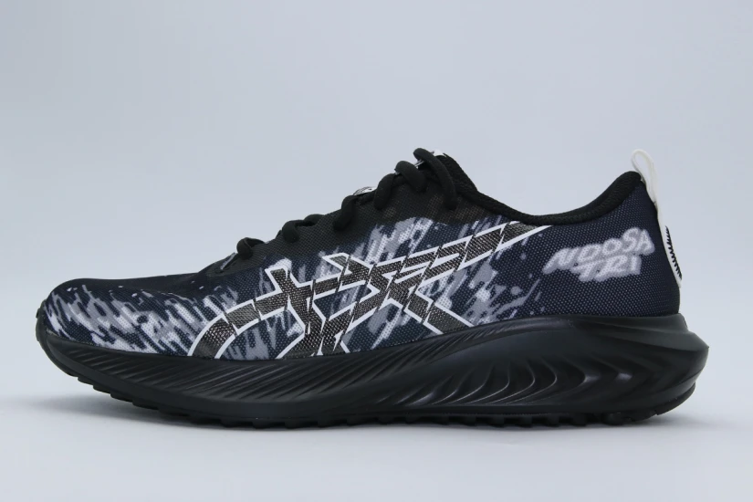 ASICS Gel-Noosa Tri 16 Αθλητικά Παπούτσια για Τρέξιμο Μαύρα, Λευκά