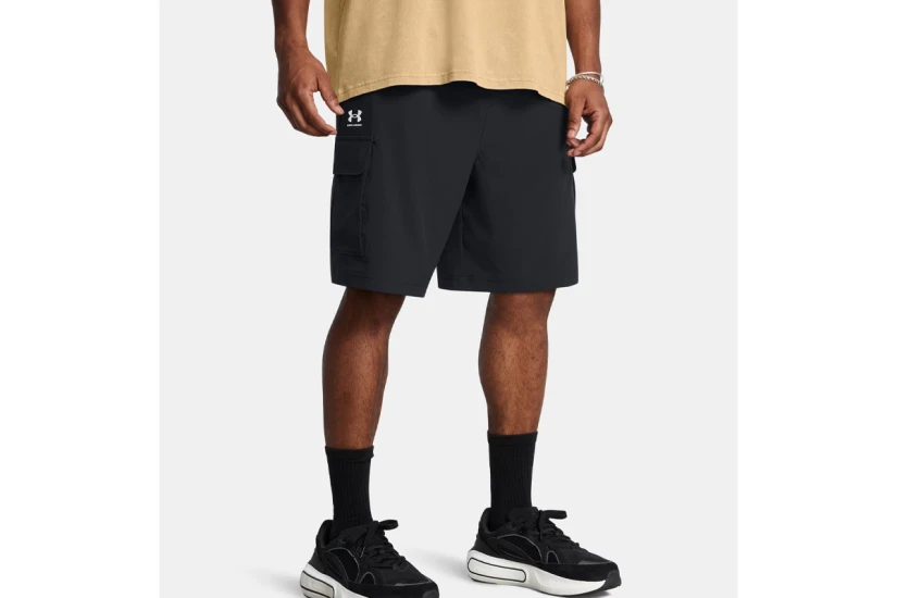 Under Armour Vibe Woven Ανδρική Βερμούδα Cargo Μαύρη