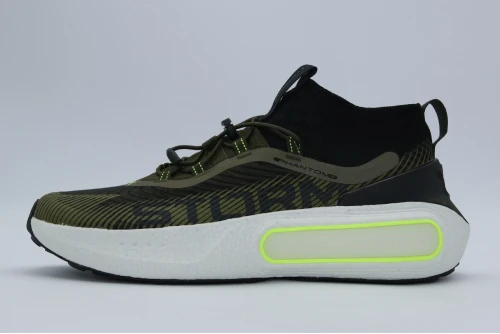 Under Armour Phantom 4 Storm Sneakers (3027625-308)