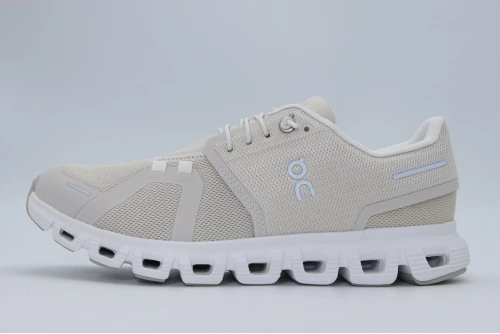On Cloud 6 Sneakers (3WF10060755)