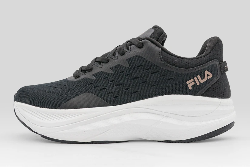 Fila Born 2 Nanobionic Αθλητικά Παπούτσια για Τρέξιμο Μαύρα, Λευκά
