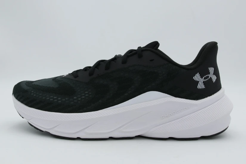 Under Armour Turbulence 3 Ανδρικά Αθλητικά Παπούτσια για Τρέξιμο Μαύρα, Λευκά