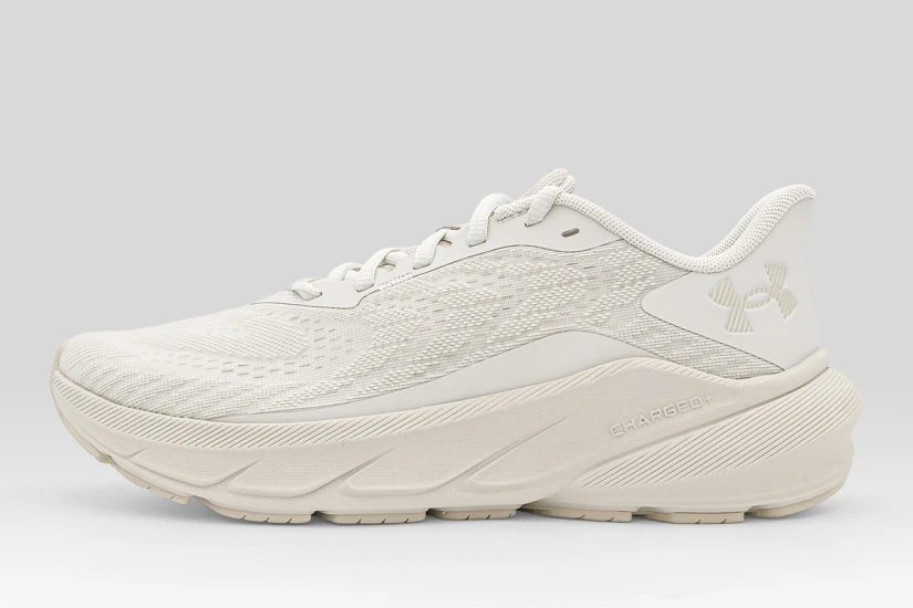 Under Armour Turbulence 3 Αθλητικά Παπούτσια για Τρέξιμο Μπεζ