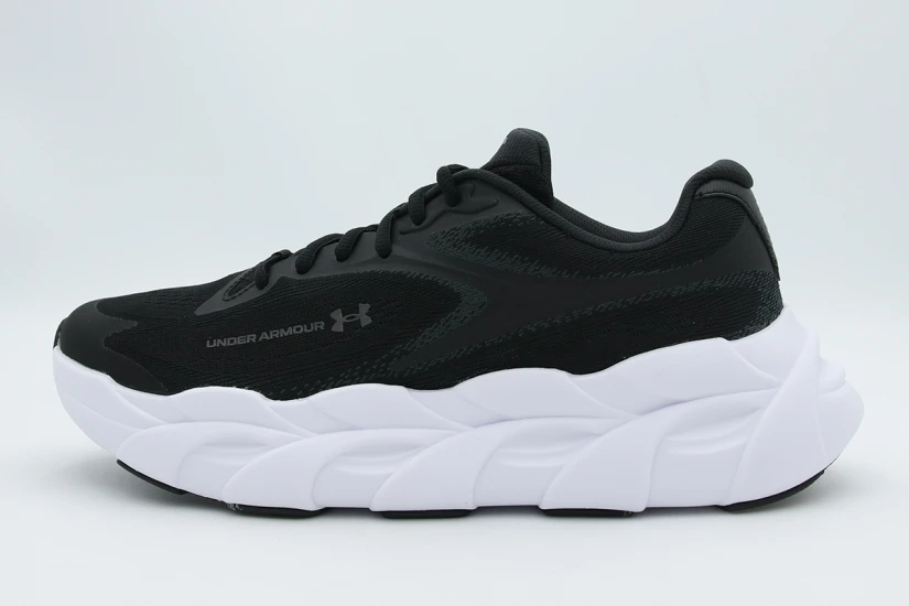 Under Armour HB Runner 2 Ανδρικά Αθλητικά Παπούτσια για Τρέξιμο Μαύρα, Λευκά
