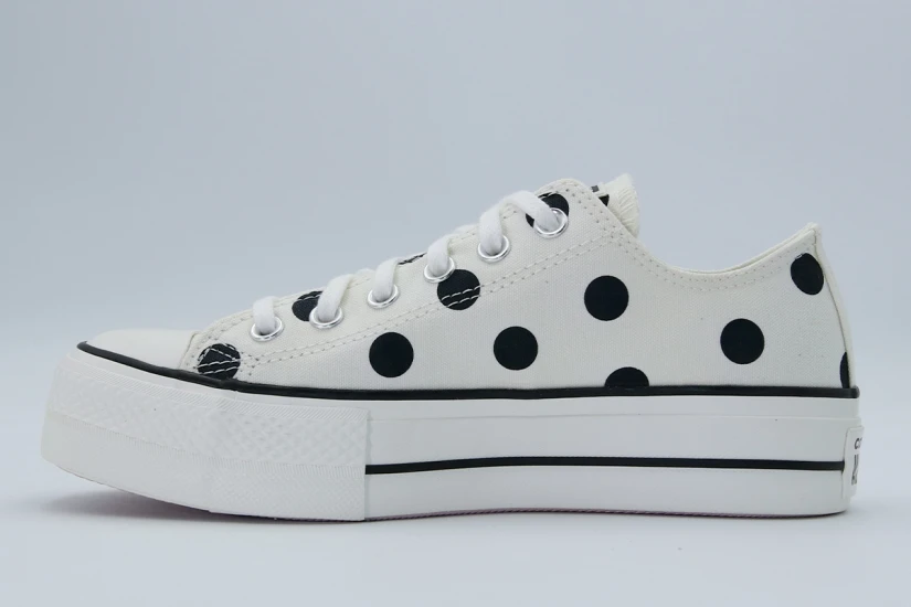 Converse Chuck Taylor All Star Lift Platform Sneakers Εκρού, Μαύρα