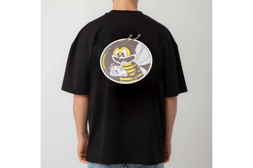 Bee Unusual High Flowers Ανδρικό Κοντομάνικο T-Shirt Μαύρο