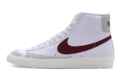 Nike Blazer Mid 77 Vntg Sneakers (BQ6806 120)
