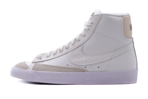 Nike Blazer Mid 77 Gs Sneakers (DA4086 104)