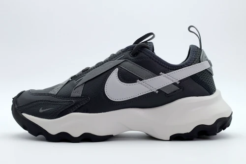 Nike W Tc 7900 Sneakers (DD9682 001)