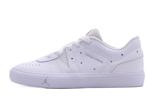 Jordan Wmns Series Es Sneakers (DN1857 100)