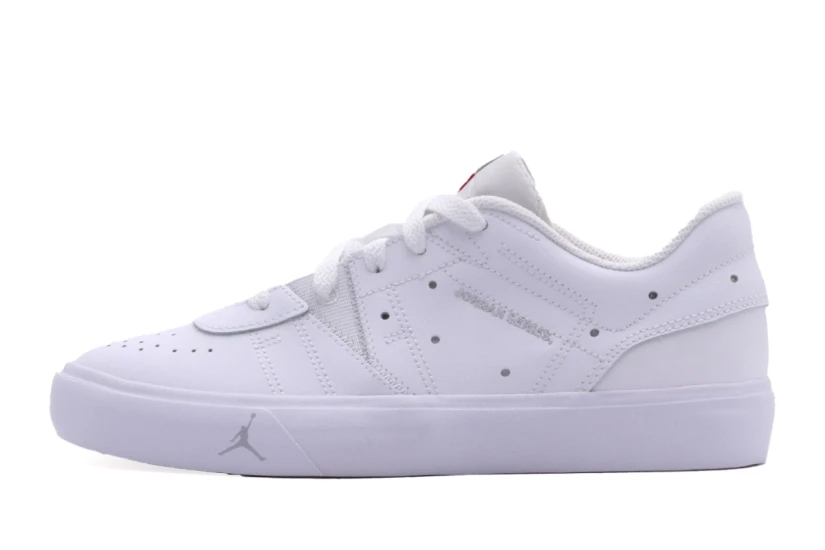 Jordan Wmns Series Es Sneakers (DN1857 100)