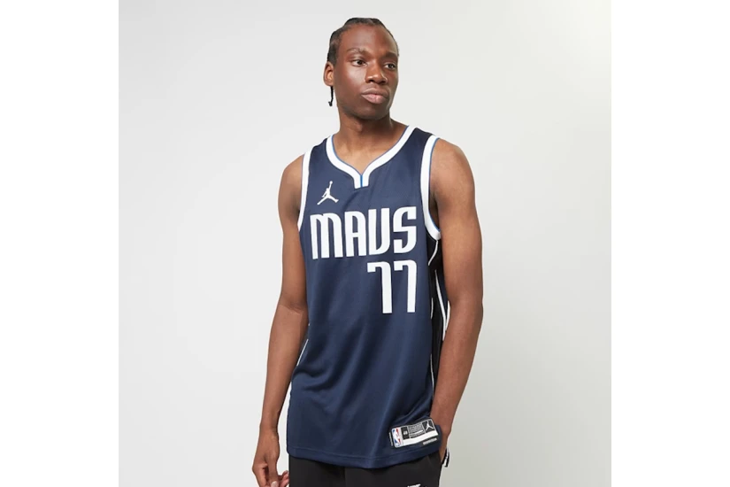Jordan Dallas Mavericks Φανέλα Luka Doncic Statement Edition