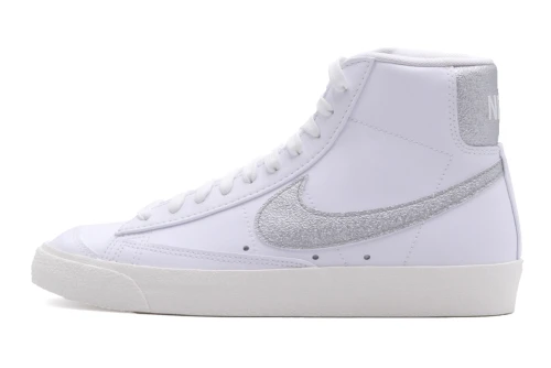 Nike W Blazer Mid 77 Ess Sneakers (DQ7574 100)