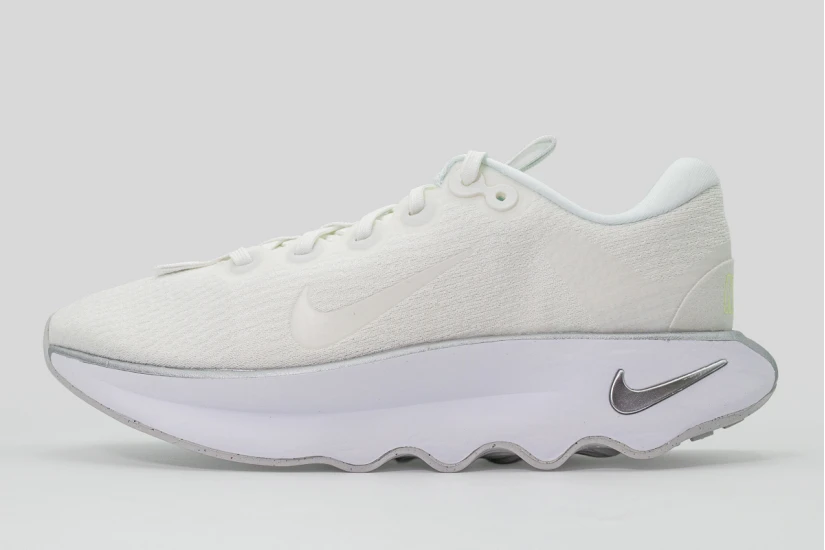 Nike Motiva Αθλητικά Παπούτσια για Περπάτημα Λευκά