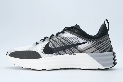 Nike Lunar Roam Sneakers (DV2440 102)