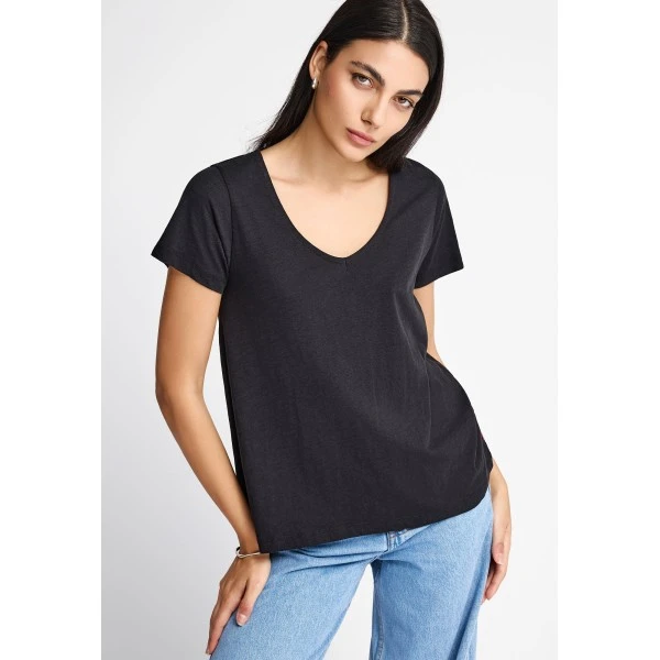 Funky Buddha The Basics Collection V-Neck T-Shirt Γυναικείο (FBL013-100-04-BLACK)