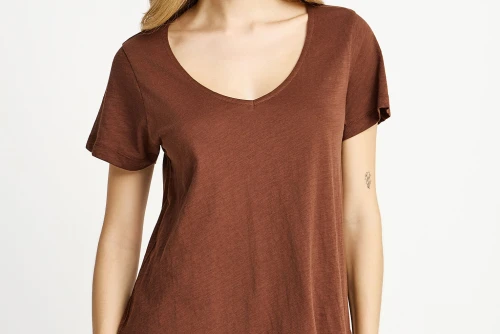 Funky Buddha The Basics Collection V-Neck T-Shirt Γυναικείο (FBL013-100-04-BRUNETTE)
