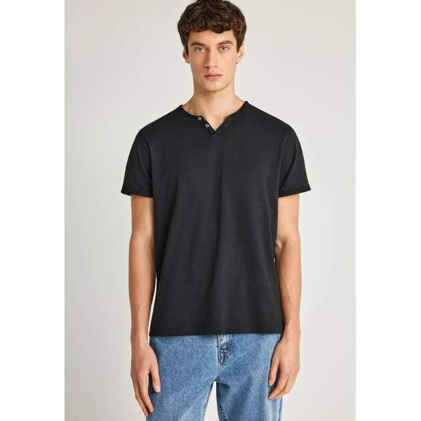 Funky Buddha The Essentials V-Neck T-Shirt Ανδρικό (FBM013-004-04-BLACK)