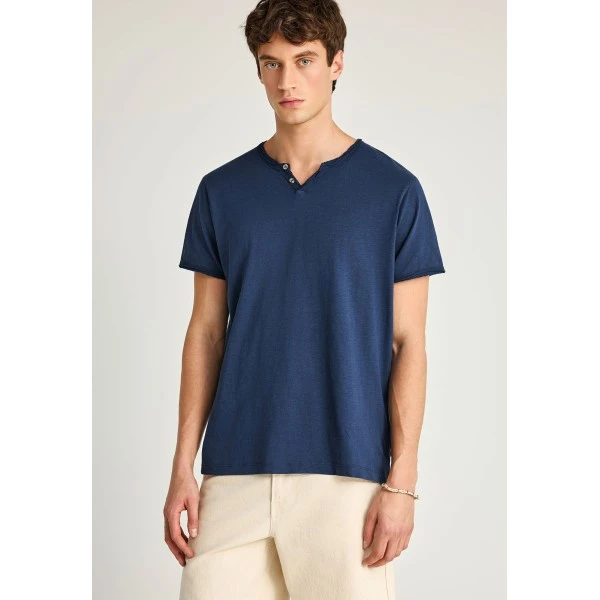 Funky Buddha The Essentials V-Neck T-Shirt Ανδρικό (FBM013-004-04-NAVY)