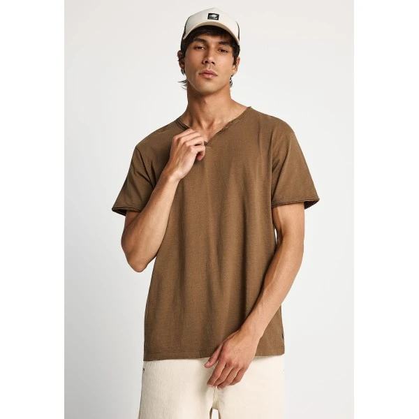 Funky Buddha Ανδρική Μπλούζα Κοντό Μανίκι Basic (FBM013-004-04-WOOD)
