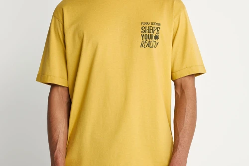 Funky Buddha Graphic Print On The Back T-Shirt Ανδρικό (FBM013-049-04-OIL-YELLOW)