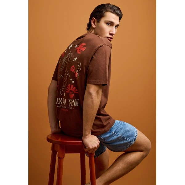 Funky Buddha Graphic Print T-Shirt Ανδρικό (FBM013-053-04-BRUNETTE)