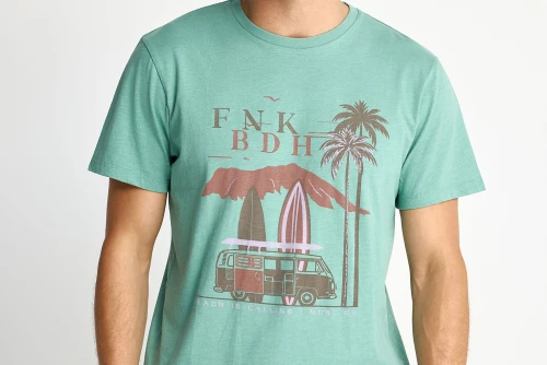 Funky Buddha Ανδρική Μπλούζα Κοντό Μανίκι Και Τύπωμα (FBM013-091-04-GREEN-LAKE)