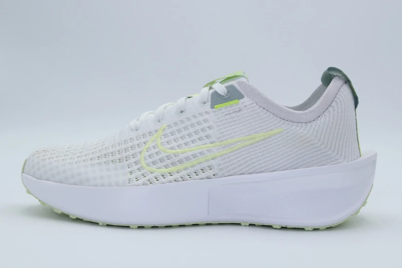 Nike Interact Run Αθλητικά Παπούτσια για Τρέξιμο Λευκά, Λαχανί