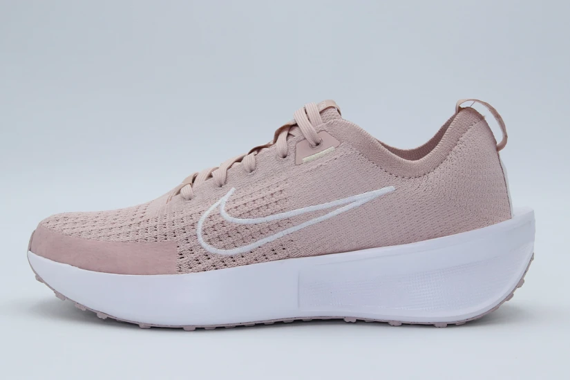 Nike Interact Run Αθλητικά Παπούτσια για Τρέξιμο Σομόν, Λευκά