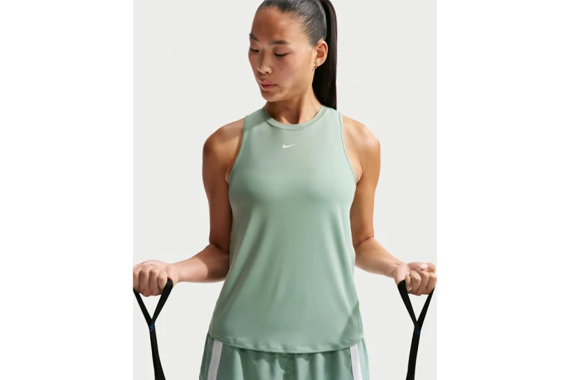 Nike One Classic Dri-FIT Γυναικεία Αμάνικη Μπλούζα Φυστικί