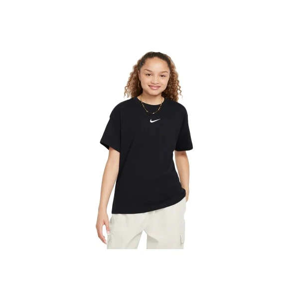Nike Sportswear Essential T-Shirt (FZ5539 010) Nike Sportswear Essential T-Shirt (FZ5539 010)