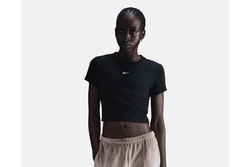 Nike Sportswear Chill Knit Cropped Γυναικείο Κοντομάνικο T-Shirt Μαύρο