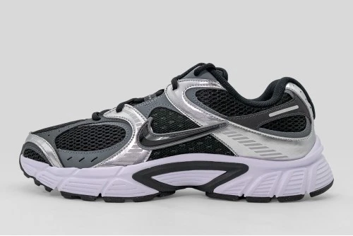 Nike V5 Rnr Sneakers (HJ5228 004)