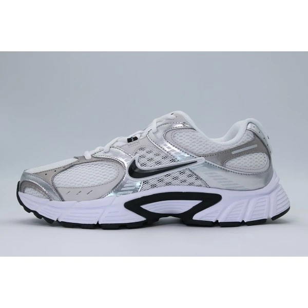 Nike V5 Rnr Sneakers (HJ5228 104)