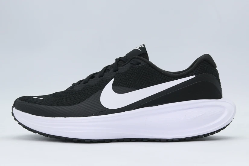Nike Revolution 8 Αθλητικά Παπούτσια για Τρέξιμο Μαύρα, Λευκά