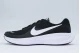 Nike Revolution 8 Ανδρικά Αθλητικά Παπούτσια για Τρέξιμο Μαύρα, Λευκά