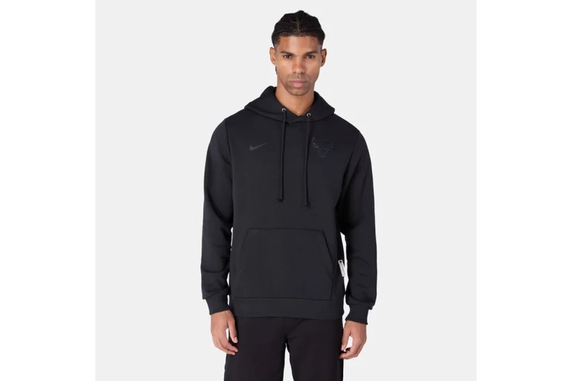 Nike Dri-FIT NBA Chicago Bulls Standard Issue Ανδρικό Φούτερ με Κουκούλα Μαύρο