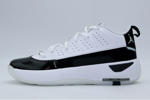 Jordan Max Aura 7 Sneakers (HQ2091 100)