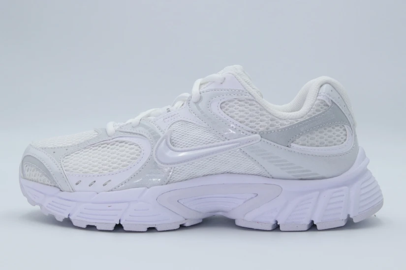 Nike V5 RNR Sneakers Λευκά