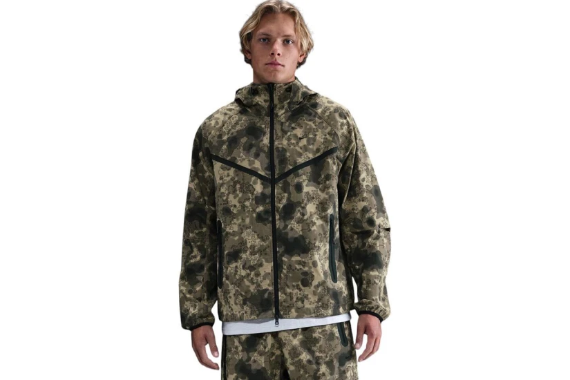Nike Tech Dri-FIT Ανδρική Ζακέτα με Κουκούλα Παραλλαγής