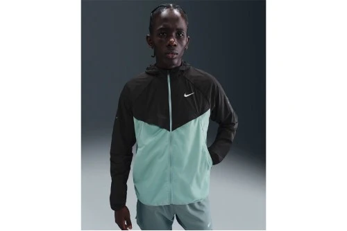 Nike Stride Repel Uv Running Μπουφάν Αντιανεμικό Ανδρικό (HV4548 014)