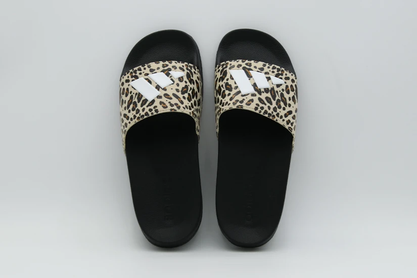 Adidas Performance Adilette Shower Logo Slides Παντόφλες Μπεζ, Μαύρες, Λευκές
