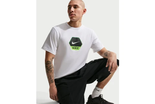 Nike Sportswear T-Shirt Ανδρικό (IQ0471 101)